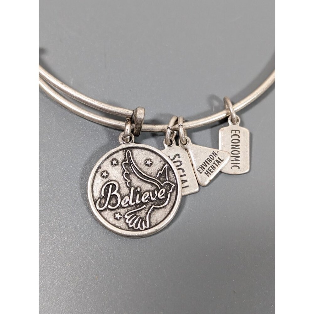 Wind &‎ Fire Believe Dove Silver Tone Charm Bangle Stacking Bracelet 8 in